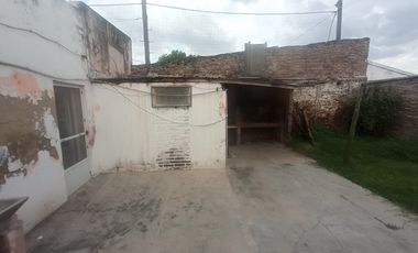 VENDE DOS CASAS EN PEREZ