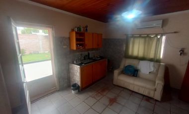 VENDE DOS CASAS EN PEREZ