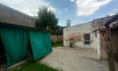 VENDE DOS CASAS EN PEREZ
