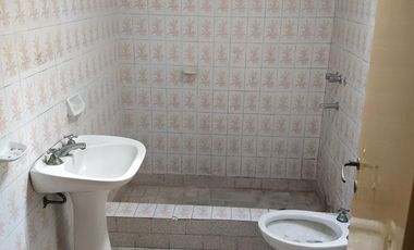 Casa - Guillermo E Hudson