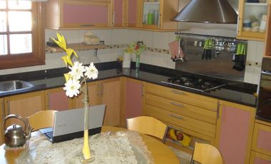 Casa en  venta - Lomas de Zamora