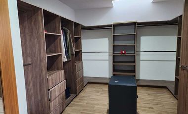 CASA EN RENTA AMUEBLADA CUMBRES DEL CIMATARIO