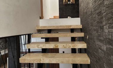 CASA EN RENTA AMUEBLADA CUMBRES DEL CIMATARIO