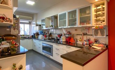 Departamento en Venta en Lomas de Zamora Oeste 5 ambientes con cochera