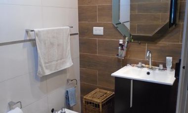 VENTA CASA 4 AMBIENTES EN CARAPACHAY