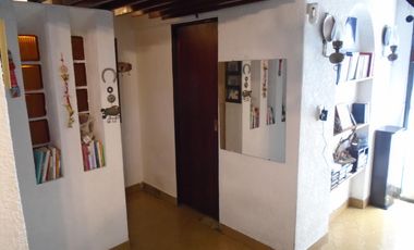 VENTA CASA 4 AMBIENTES EN CARAPACHAY