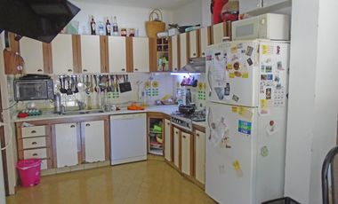 VENTA CASA 4 AMBIENTES EN CARAPACHAY