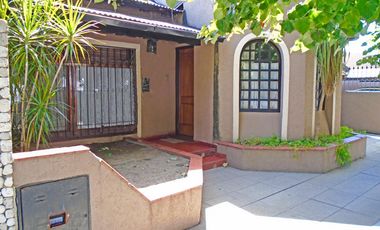 VENTA CASA 4 AMBIENTES EN CARAPACHAY