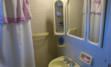 VENTA CASA 4 AMBIENTES EN CARAPACHAY