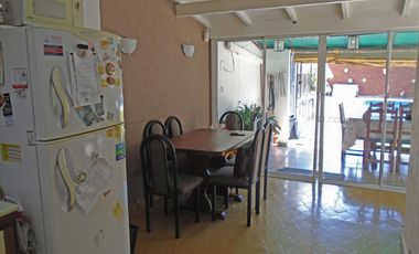 VENTA CASA 4 AMBIENTES EN CARAPACHAY