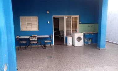 Casa sobre lote de 8.66x43