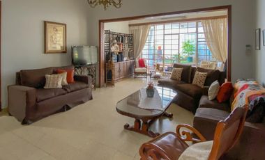 Casa en Venta en Remedios de Escalada Oeste