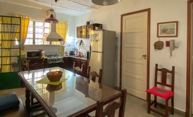 Casa en Venta en Remedios de Escalada Oeste