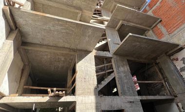 Venta Piso Completo Cuatro Ambientes, Lanús.