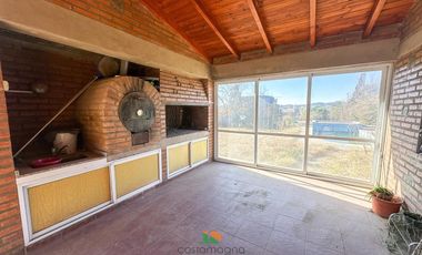 Vistas a la montaña, pileta. Casa en venta en Potrero de Garay