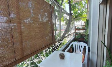 Departamento en  pimer piso con patio y cochera de 4 ambientes en Temperley Oeste