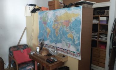 Chalet en 1 planta, 3 dormitorios, 2 baños, patio, cochera. La Lucila.