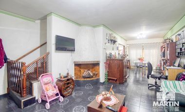 Dúplex 4 ambientes con jardín - Villa adelina.