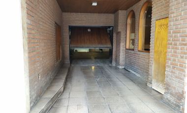 Departamento 4 Amb Frente COCHERA