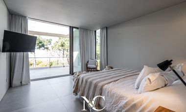 Casa en venta en Costa Esmeralda 1era linea de mar