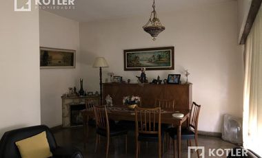 Casa - Temperley Oeste