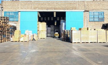 VENTA - IMPORTANTE GALPÓN, San Justo 1700 m2