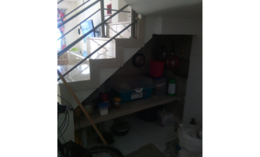 SE VENDE CASA EN BARRIO VILLA ANA DE MONTERA