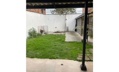 CASA LOTE LA CEJA, EXCELENTE UBICACION IDEAL PARA EDIFICIO