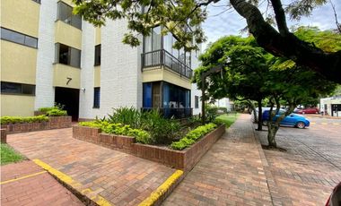 APARTAMENTO EN ALQUILER MULTICENTRO 2PISO SUR CALI 95M2 3HB 2BÑ