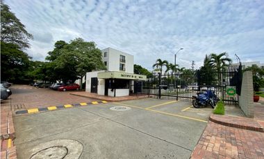 APARTAMENTO EN ALQUILER MULTICENTRO 2PISO SUR CALI 95M2 3HB 2BÑ