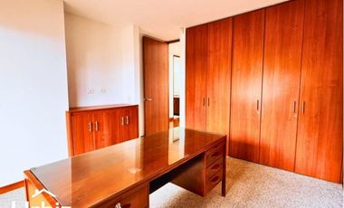 Espaciosa Casa de 188 m² en Conjunto Cerrado en Cajicá en Venta