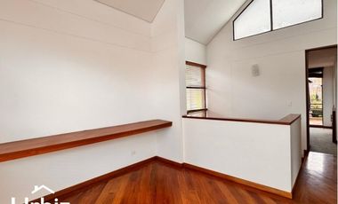 Espaciosa Casa de 188 m² en Conjunto Cerrado en Cajicá en Venta