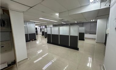 Oficina en Arriendo en el Poblado