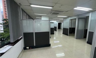 Oficina en Arriendo en el Poblado