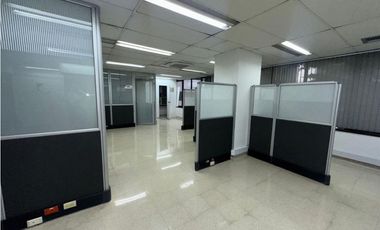 Oficina en Arriendo en el Poblado