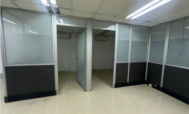 Oficina en Arriendo en el Poblado