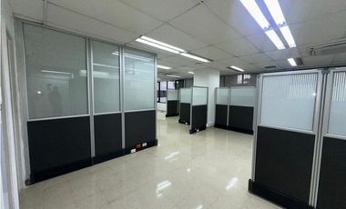 Oficina en Arriendo en el Poblado