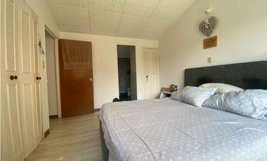 EN VENTA CASA FUSA SAN MATEO 2PISOS 125M2 FUSAGAS ACEPTO PERMUTA