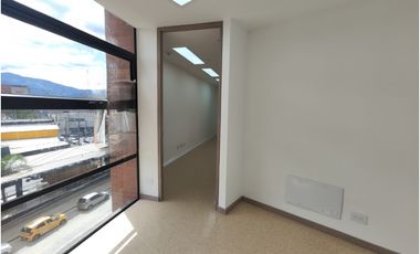 Oficina en arriendo en la candelaria Medellín