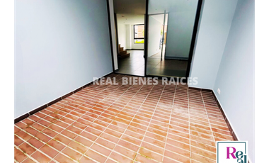 Casa unifamiliar en arriendo | Unidad cerrada.