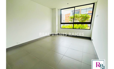 Casa unifamiliar en arriendo | Unidad cerrada.