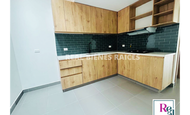 Casa unifamiliar en arriendo | Unidad cerrada.