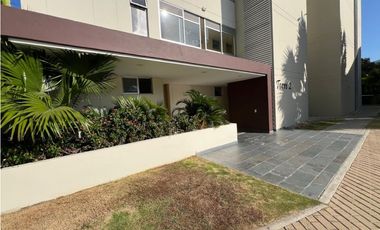 Se arrienda apartamento en Bello Horizonte, Santa Marta