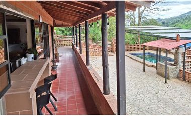 Vendo casa campestre independiente en San Antonio de Prado