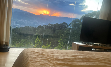 Vende Casa campestre Vista panoramica  Un Crr- Altos del Poblado