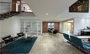 AMPLIA Y MODERNA CASA EN RENTA - LOMA DEL ESCOBERO