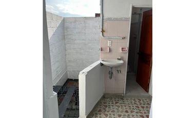 Casa comercial para la venta parque la estrella