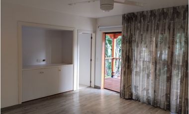 ARRIENDO CASA EN EL SECTOR DE ALAMOS COD 9720103