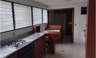 ARRIENDO CASA EN EL SECTOR DE ALAMOS COD 9720103