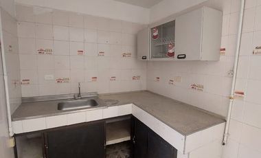 APARTAMENTO EN SEGUNDO PISO - BARRIO FLORALIA, CALI